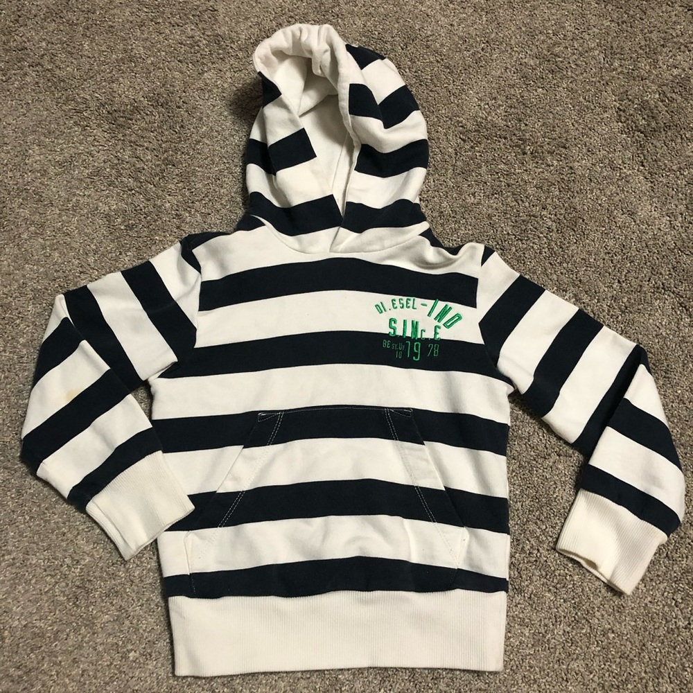 Boys diesel sweat shirt.